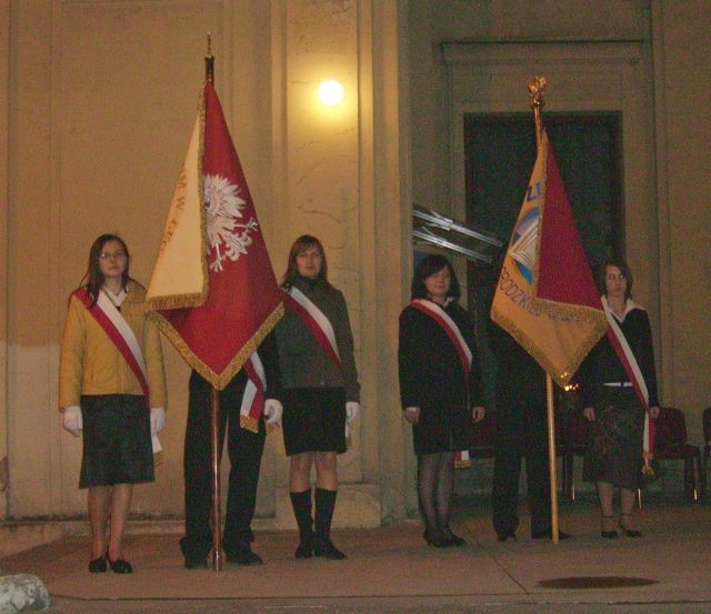 Kliknij, aby powiększyć fotkę.