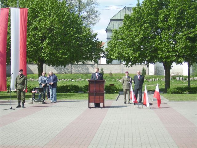 Kliknij, aby powiększyć fotkę.